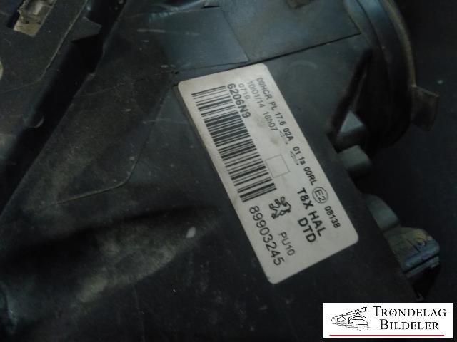 Frontlykt høyre halogen til Peugeot 3008 2009-2016 (Type I)  (6206 N9|)