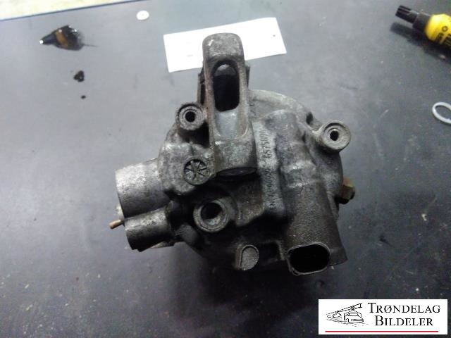 Aircondition kompressor til Škoda Octavia 2013-2016 (Type III, Fase 1)  (VW AG|890607|5Q0 816 803 D|5Q0816803|5Q0816803B|5Q0816803C|5Q0816803D|5Q0816803H|5Q0816803J|5Q0816803Q|5Q0820803P|5Q0 820 803 Q)