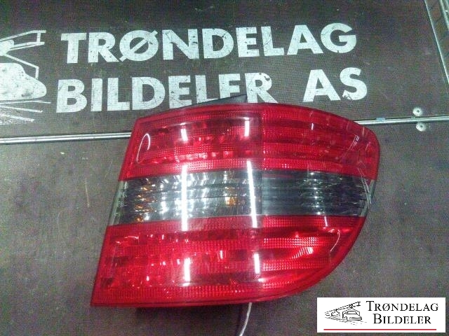 Baklykt høyre ytre til Mercedes B-Klasse, 2008-2011 (Fase 2) (W245) (W245) (A1698202664)