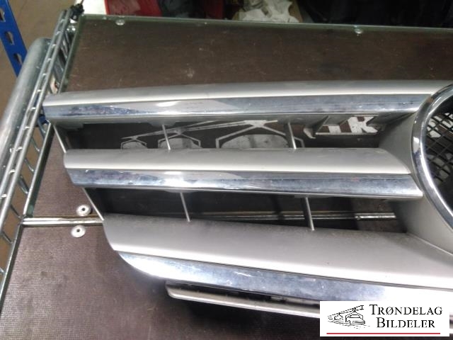 Grill til Mercedes B-Klasse 2008-2011 (Fase 2) (W245) (W245)