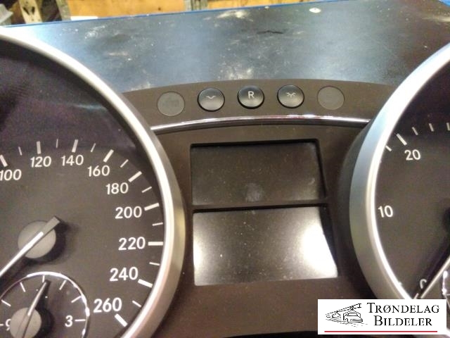 Instrumentpanel til Mercedes ML 2005-2011 (W164) (W164) (MERCEDES|A 164 540 41 47|)