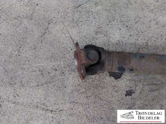 Mellomaksel til BMW 3-Serie 2005-2011 (E90/E91/E92/E93) (E90/E91/E92/E93) (26 10 7 531 307|)
