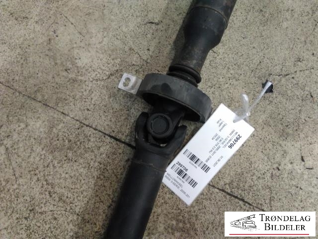 Mellomaksel til BMW 3-Serie 2005-2011 (E90/E91/E92/E93) (E90/E91/E92/E93) (26 10 7 531 307|)