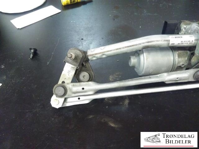 Viskermotor frontrute komplett m/overføring til Audi A3 2012-2016 (Type III, Fase 1) (BOSCH|1 397 220 692|)