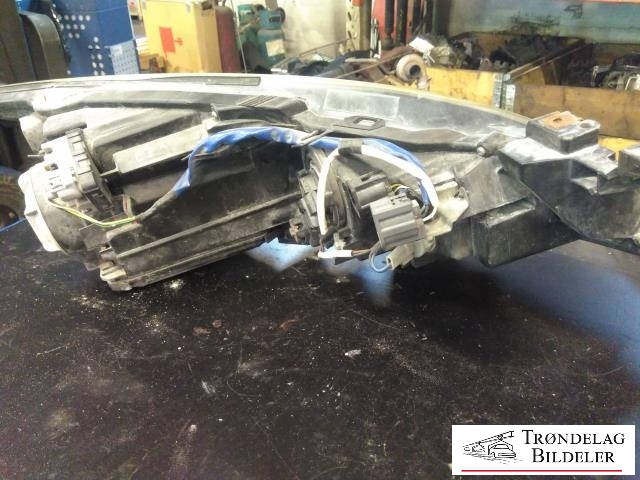 Frontlykt venstre xenon til Mazda 6 2008-2010 (Type II, Fase 1)  (GS7T-51-041M|)