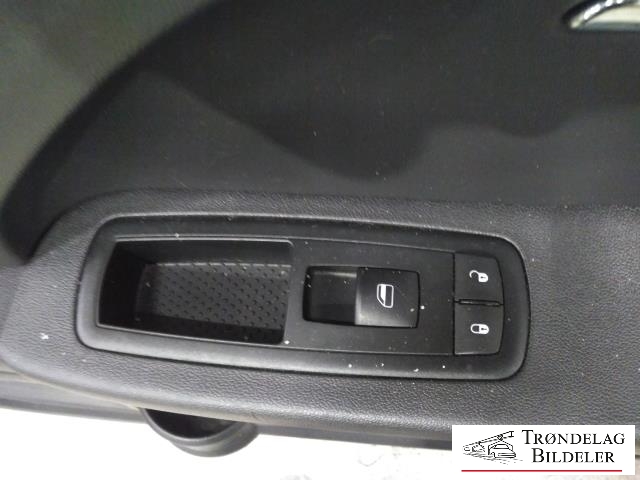 Dør høyre foran til Dodge Journey 2008-2010  (68040230AC|)