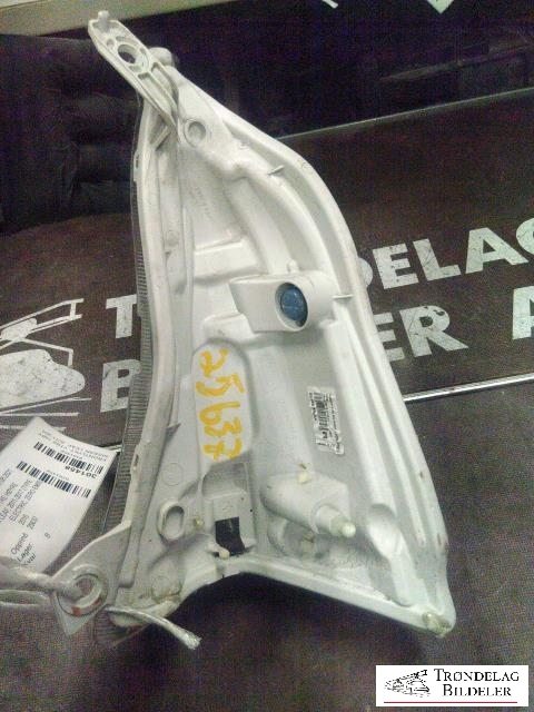 Frontlykt ytre høyre til Nissan Leaf 2011-2017 (Type I)  (26180-3NL0A|)