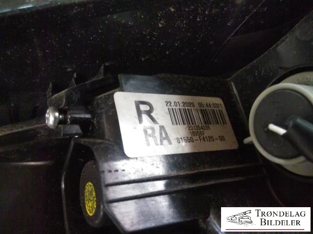 Baklykt høyre ytre til Toyota C-HR 2016-->>  (TOYOTA|81550-F4120-00|201354038|)