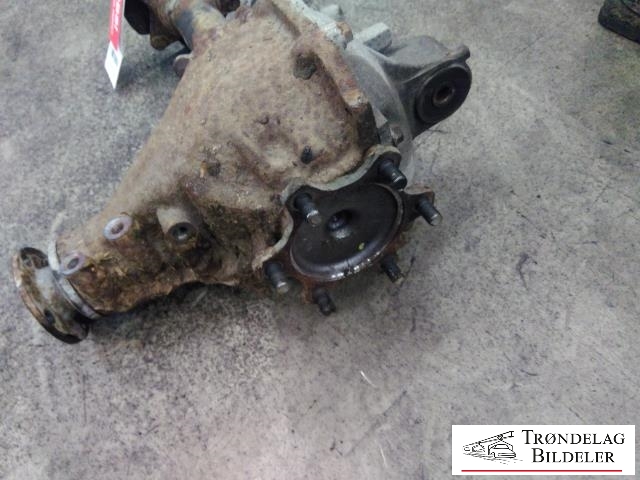 Kardang klokke foran til Toyota Hilux 2002-2005 (4111034250|411103D370|KDN165|170 *FGR=43:11=3.909|W(A.D.D))