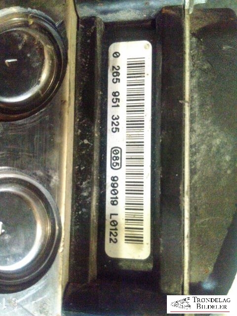 ABS sentral til Peugeot 3008 2009-2016 (Type I)  (BOSCH|0265951325|99010L0122|1710090238)