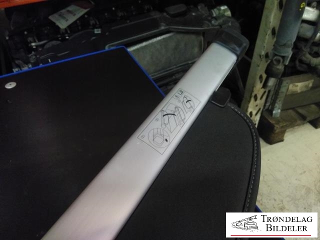 Bagasjerom rollon til Lexus CT 2010-2020  (64910-76010-C1|)