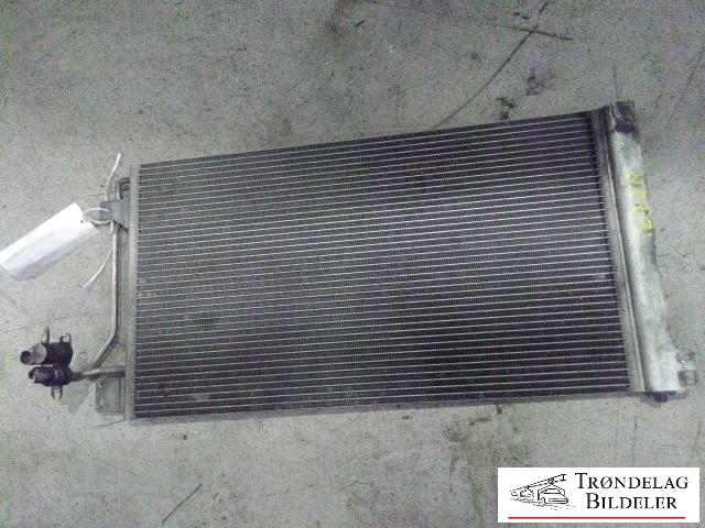 Aircondition radiator til VW Transporter / Caravelle 2003-2009 (Fase 1) (T5) (T5) (KOMO|7H0820411D|)