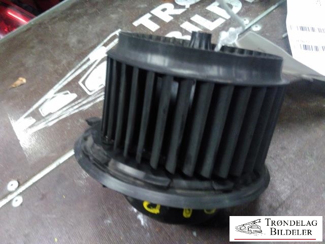 Varmeapparat motor bak til VW Transporter / Caravelle 2003-2009 (Fase 1) (T5) (T5) (VW AG|52496500|7H0819021|)