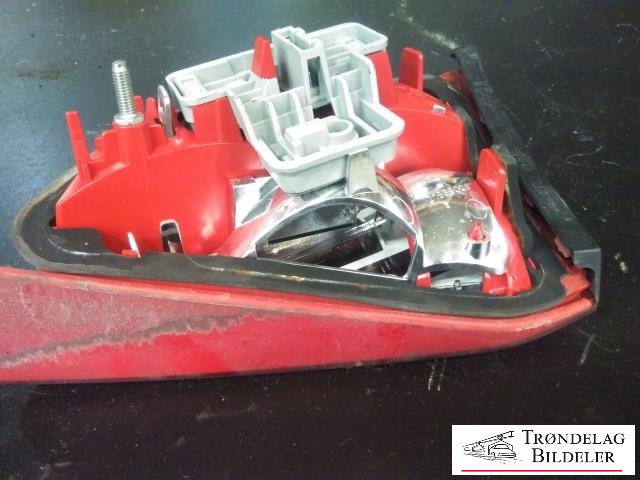 Baklykt venstre indre til Audi A4 2007-2014 (Type IV) (B8) (B8) (AL|8K9 945 093|)