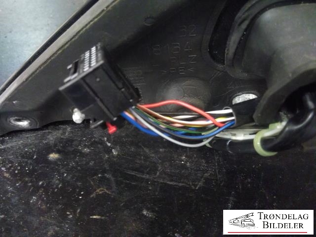 Speil høyre til Audi A4 2007-2014 (Type IV) (B8) (B8) (8K1 857 410 F 01C|4F0 857 536 AE|10-KABLER)