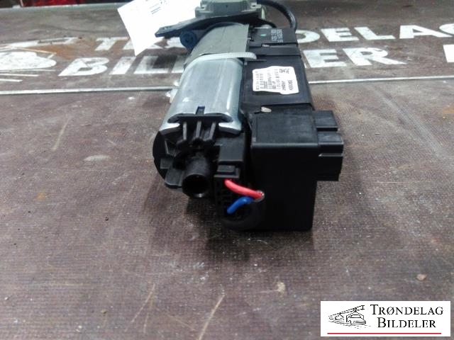 Baklukeåpner motor til Audi A4, Allroad 2009-2016 (Type I) (B8) (B8) (8K9827851A 19S|4F9959945|)