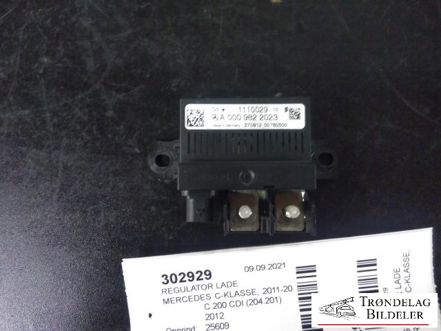 Spenningsregulator til Mercedes C-Klasse 2011-2014 (Fase 2) (W204) (W204) (A 000 982 202 3|1110029|)