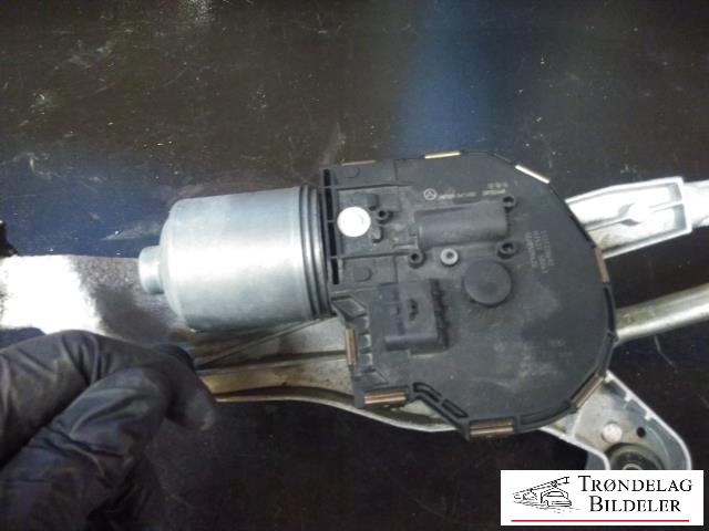 Viskermotor frontrute komplett m/overføring til Mercedes C-Klasse 2011-2014 (Fase 2) (W204) (W204) (BOSCH|3 397 021 440|)