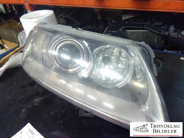 Frontlykt høyre xenon til Audi A6 2005-2008 (Type III, Fase 1) (C6) (C6) (4F0 941 029 AK|)