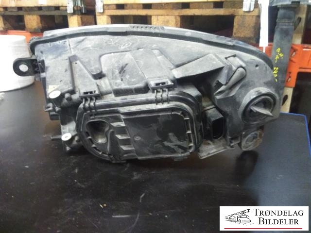 Frontlykt høyre xenon til Audi A6 2005-2008 (Type III, Fase 1) (C6) (C6) (4F0 941 029 AK|)