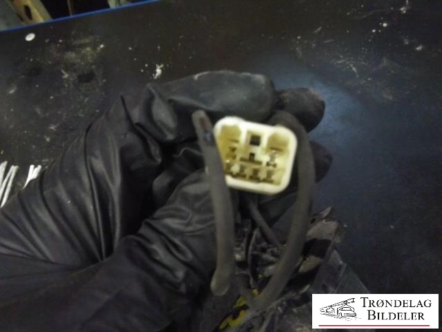 Parkeringskamera bak til Mitsubishi Outlander 2007-2010 (Type II, Fase 1)  (8781A017|0077540|)