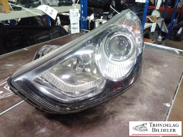 Frontlykt venstre halogen til Hyundai Ix35 2010-2015  (SAMLIP|92101 2Y000|)