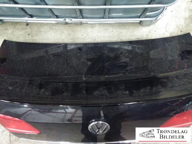 Bakluke sedan til VW Passat 2011-2015 (B7) (B7) (3AE 827 025|)
