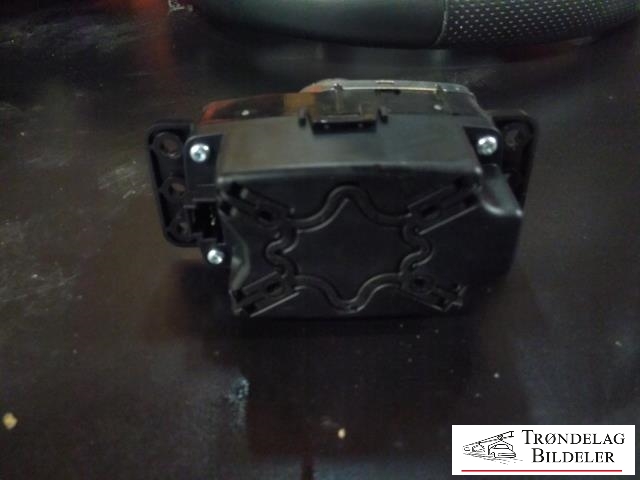 Bilstereo betjeningspanel til Mercedes CLA 2013-2019 (C117) (C117) (A 246 900 13 09|)