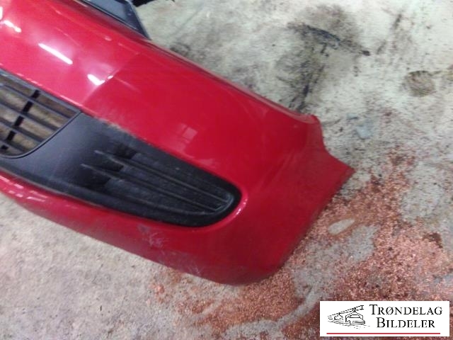 Støtfanger foran til VW Golf VI 2008-2012 (5K0 807 079|)