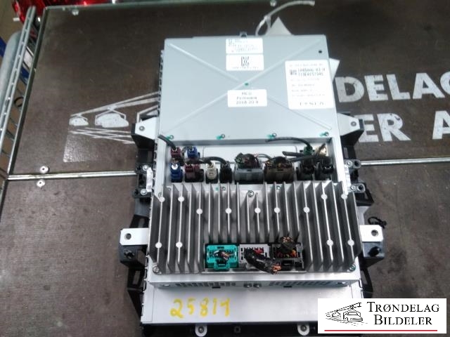 Bilstereo navigasjon skjerm til Tesla Model S 2013-2016 (Fase 1) (1045006-03-H|T19E0157345|)