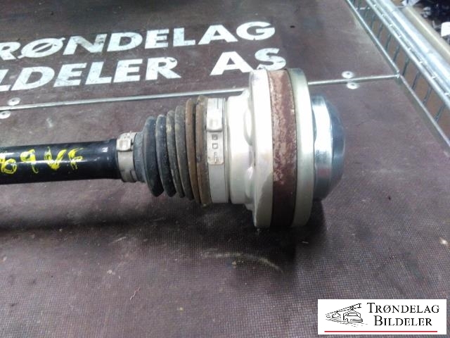 Drivaksel venstre foran, elbil til VW e-Golf 2017-2020 (Fase 2) (VW AG|5QE407271B|0500063889|)