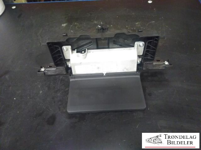 Bilstereo navigasjon skjerm til Audi A4 2015-2019 (Type V, Fase 1) (B9) (B9) (ALPINE|8W0 919 604|)