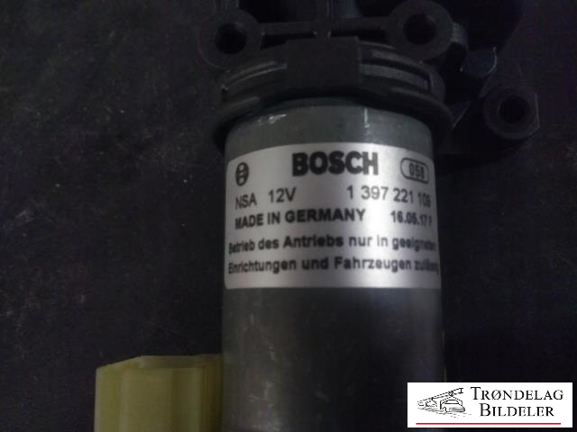 Baklukeåpner motor til Audi A4 2015-2019 (Type V, Fase 1) (B9) (B9) (BOSCH|1 397 221 109|)
