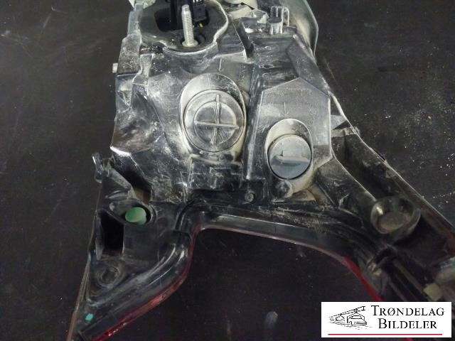 Baklykt venstre ytre til Peugeot 308 2013-2021 (Type II) (96 778 176 80|81250101|)
