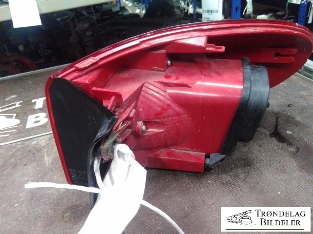 Baklykt venstre ytre til VW Tiguan 2011-2016 (Type I, Fase 2) (2SD010738-01|5N0945095Q|)