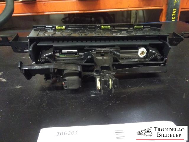Bilstereo navigasjon skjerm til Audi A6 2011-2014 (Type IV, Fase 1) (C7) (C7) (BROSE|4G1 919 601 Q|923242-109|)