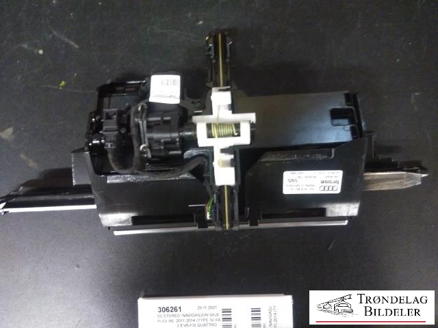 Bilstereo navigasjon skjerm til Audi A6 2011-2014 (Type IV, Fase 1) (C7) (C7) (BROSE|4G1 919 601 Q|923242-109|)