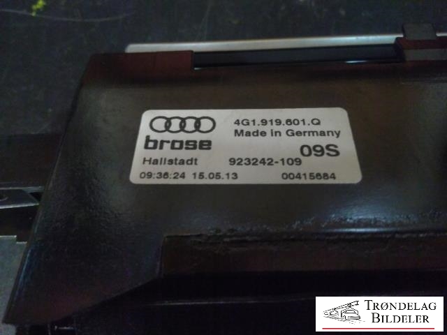 Bilstereo navigasjon skjerm til Audi A6 2011-2014 (Type IV, Fase 1) (C7) (C7) (BROSE|4G1 919 601 Q|923242-109|)