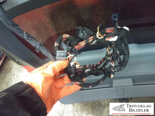 Bakluke til Audi A6 2011-2014 (Type IV, Fase 1) (C7) (C7) (4G9 827 025 B|)