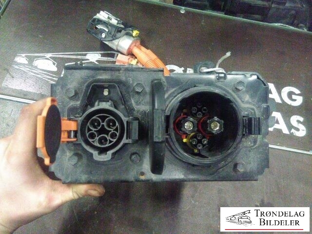 Batterilader inntak/luke til Kia Soul 2014-2019 (Type II)  (91886-E4500|)