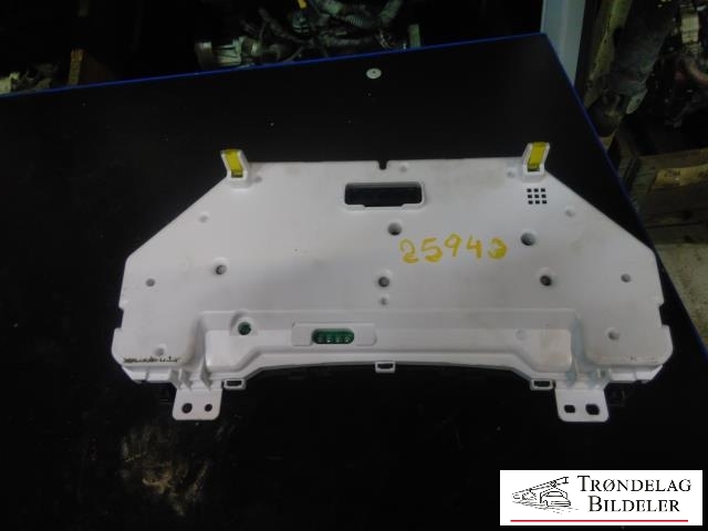 Instrumentpanel til Lexus CT 2010-2020  (TOYOTA|83800-76040|257460-7524|)