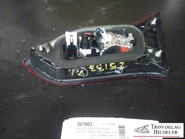 Baklykt venstre indre til Toyota Yaris 2014-2020 (Type III, Fase 2)  (81591-0D600|)