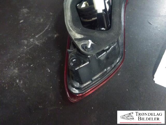 Baklykt venstre indre til Toyota Yaris 2014-2020 (Type III, Fase 2)  (81591-0D600|)