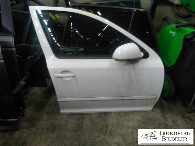 Dør høyre foran til Škoda Octavia, 2009-2013 (Type II, Fase 2) (1Z0 831 056)
