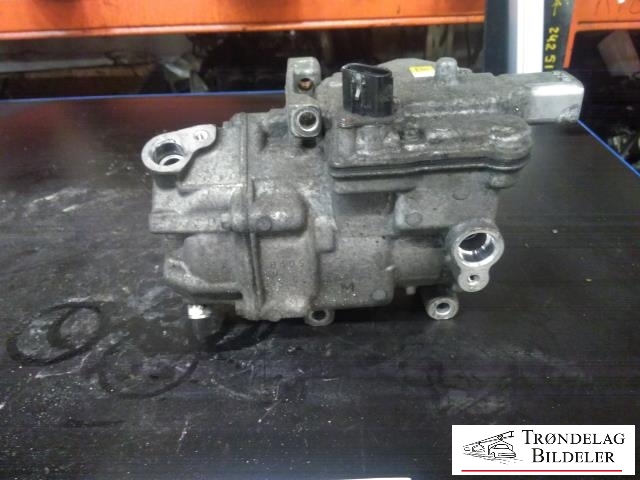 Aircondition kompressor til Toyota Yaris 2012-2014 (Type III, Fase 1) (DENSO|042200-0513|)
