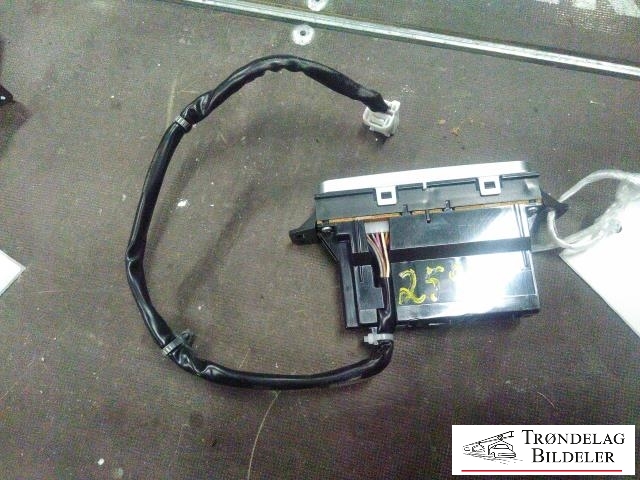 Bilstereo betjeningspanel til Nissan Leaf 2011-2017 (Type I)  (28395-3ND1B|)