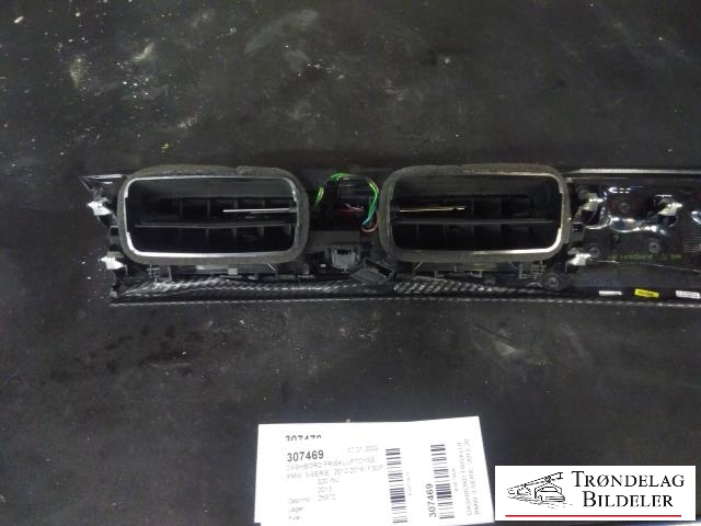 Dashbord friskluftdyse til BMW 3-Serie 2012-2018 (F30/F31/F34) (F30/F31/F34) (BMW|927552-15|508835|)