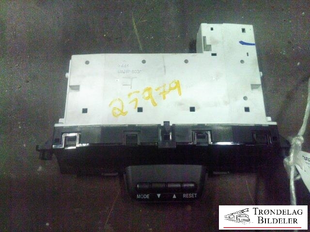 Instrument klokke til Toyota Land Cruiser 120, 2002-2009  (83290-60251)
