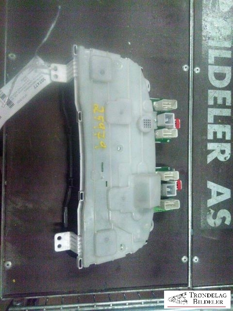 Instrumentpanel til Toyota Land Cruiser 120 2002-2009  (83800-6D242|562-640|)