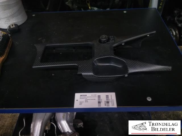 Bilstereo navigasjon betjeningspanel til Nissan GT-R 2009-->>  (2839580B0A|)